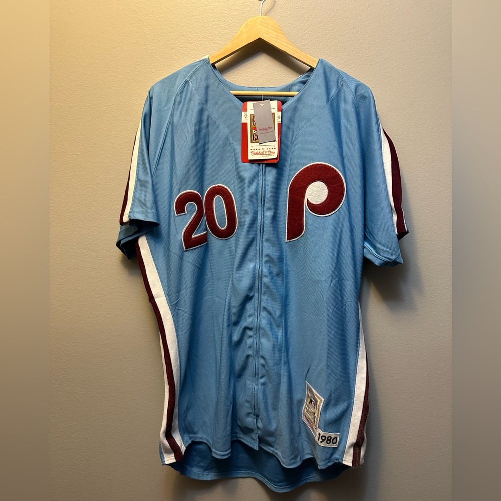 Brand New with Tag Mitchell & Ness
Philadelphia Phillies1980
Mike Schmidt Jersey